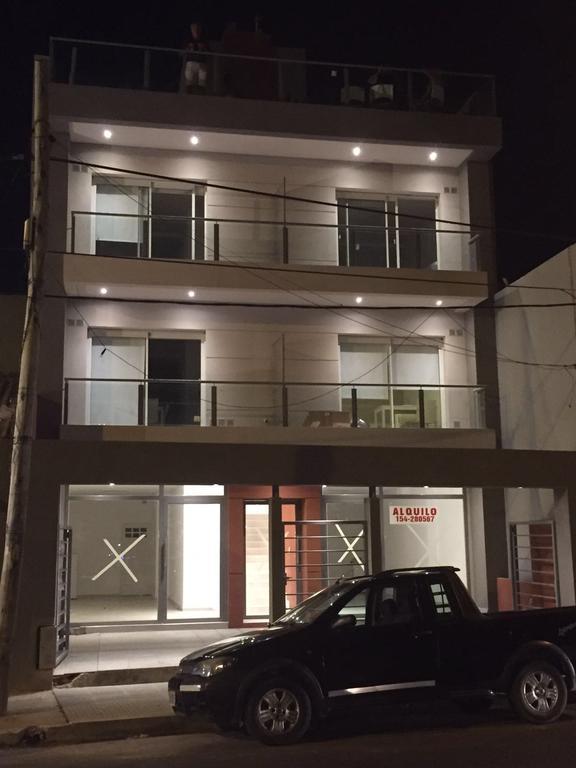 Apartment Frente Al Rio Parana