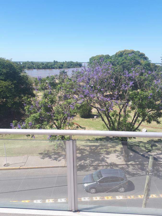 Frente Al Rio Apartment Parana